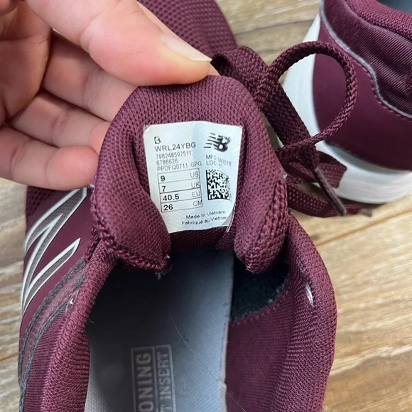 New Balance 24 burgundy sneakers - Picture 8 of 8